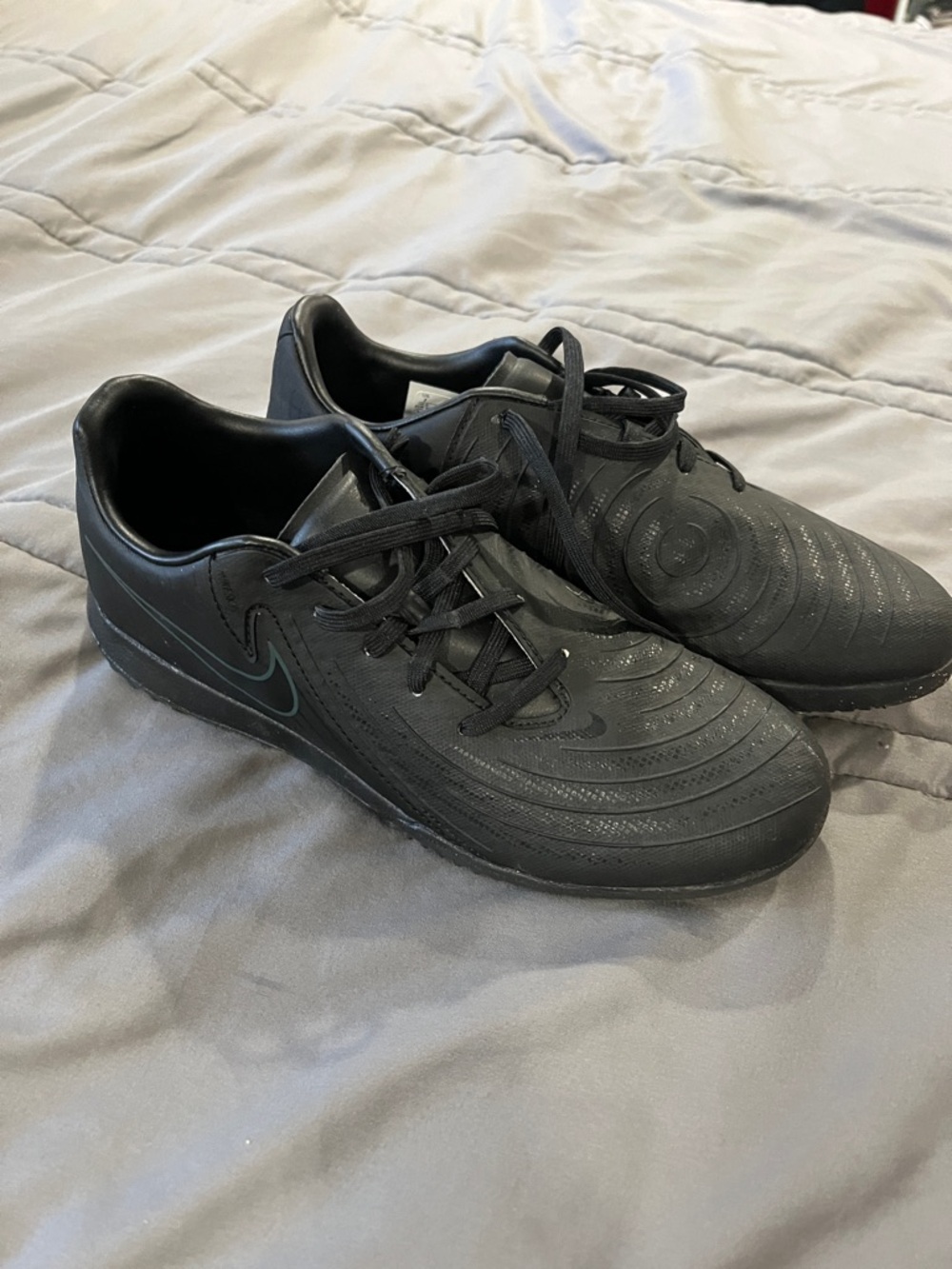 Nike Men’s Black Futsal Shoes with Subtle Teal Swoosh